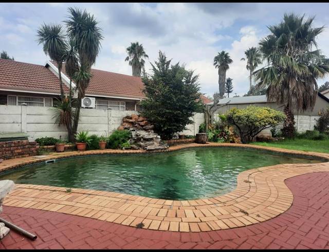 3 BEDROOM HOUSE FOR SALE IN ARCON PARK